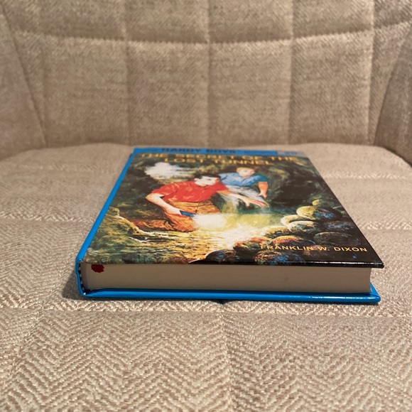 Hardy Boys 29 ‘The Secret of the Lost Tunnel’ Hardcover Book by Franklin W Dixon - Picture 3 of 3